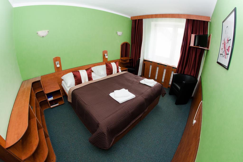 Hotel Sachticka Banská Bystrica Exteriör bild